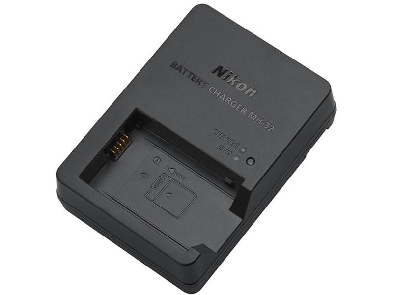 NIKON CARICABATTERIE MH-32