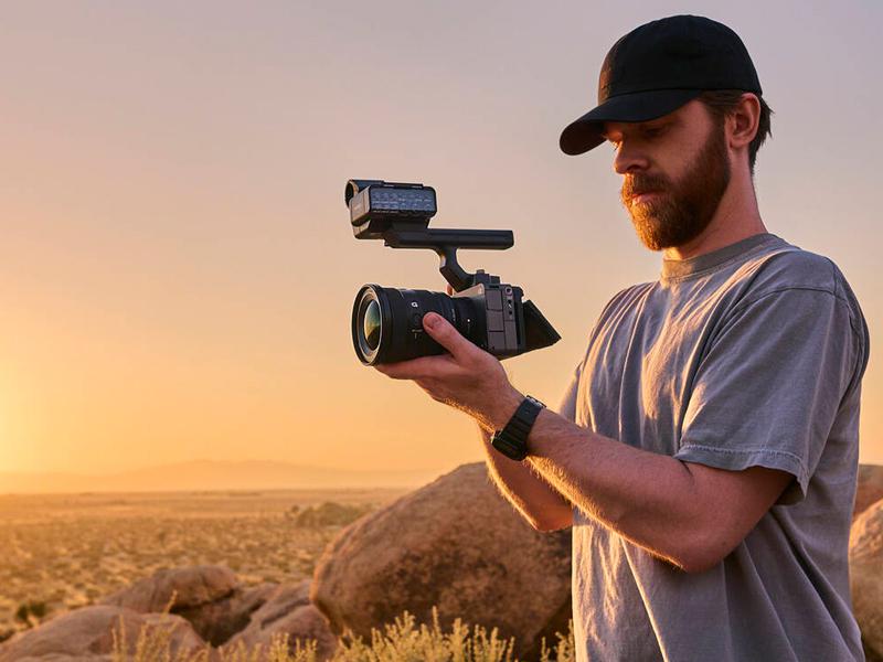 SONY ALPHA CINE FX5  +  IMPUGNATURA XLR (ILMEFX5B)