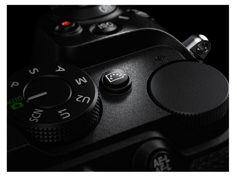 NIKON Z5IIC CORPO NERO  +  LEXAR SD 128GB