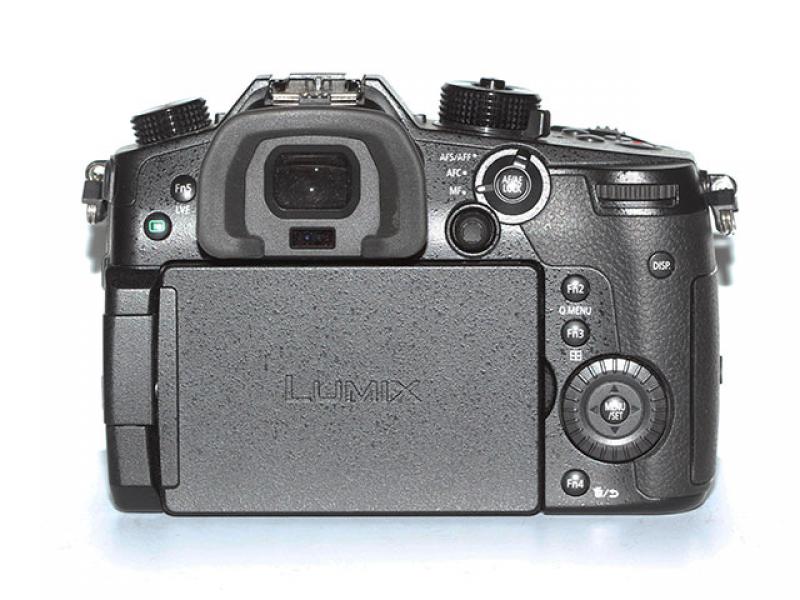 Usato - U47598 - PANASONIC LUMIX DC-GH5 CORPO - su Il Fotoamatore