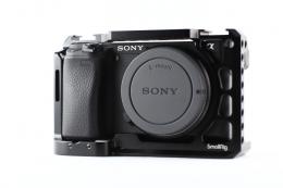 SONY ALPHA 6400 CORPO +CAGE  SMALLRIG 3164