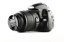 NIKON D5000 + AF-S 18 55 F 3.5-5.6 G DX VR