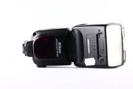 NIKON FLASH SB 900
