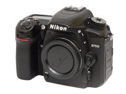 NIKON D7500 SOLO CORPO