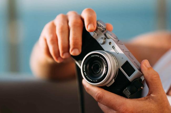 Fujifilm X100VI silver